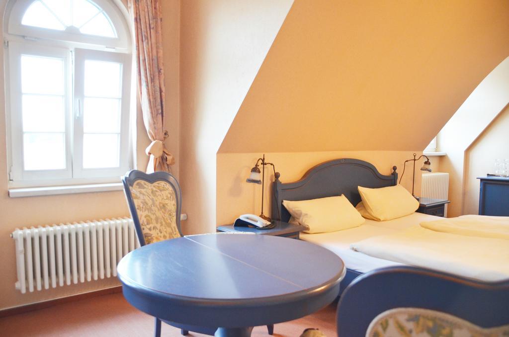 Hotel Alt-Karow Berlino Esterno foto